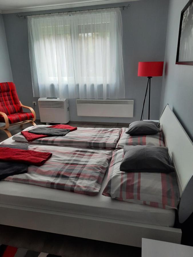 Kodaly Apartman Eger Exteriör bild