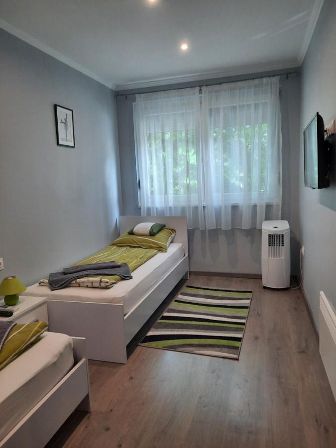 Kodaly Apartman Eger Exteriör bild