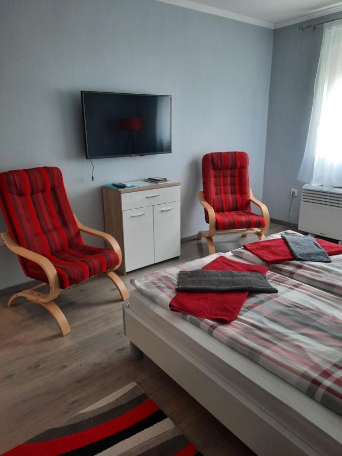 Kodaly Apartman Eger Exteriör bild